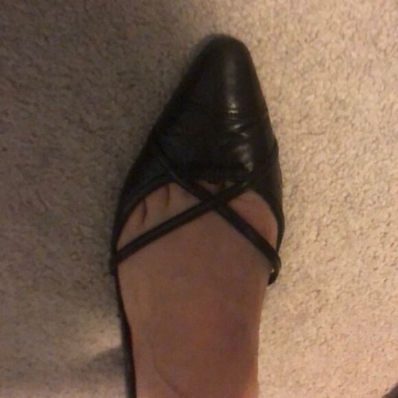 Prada Black Leather Criss-Cross Pointed Flats with Bow – Size 36.5 (Fits Like 7) - Picture 4 of 8